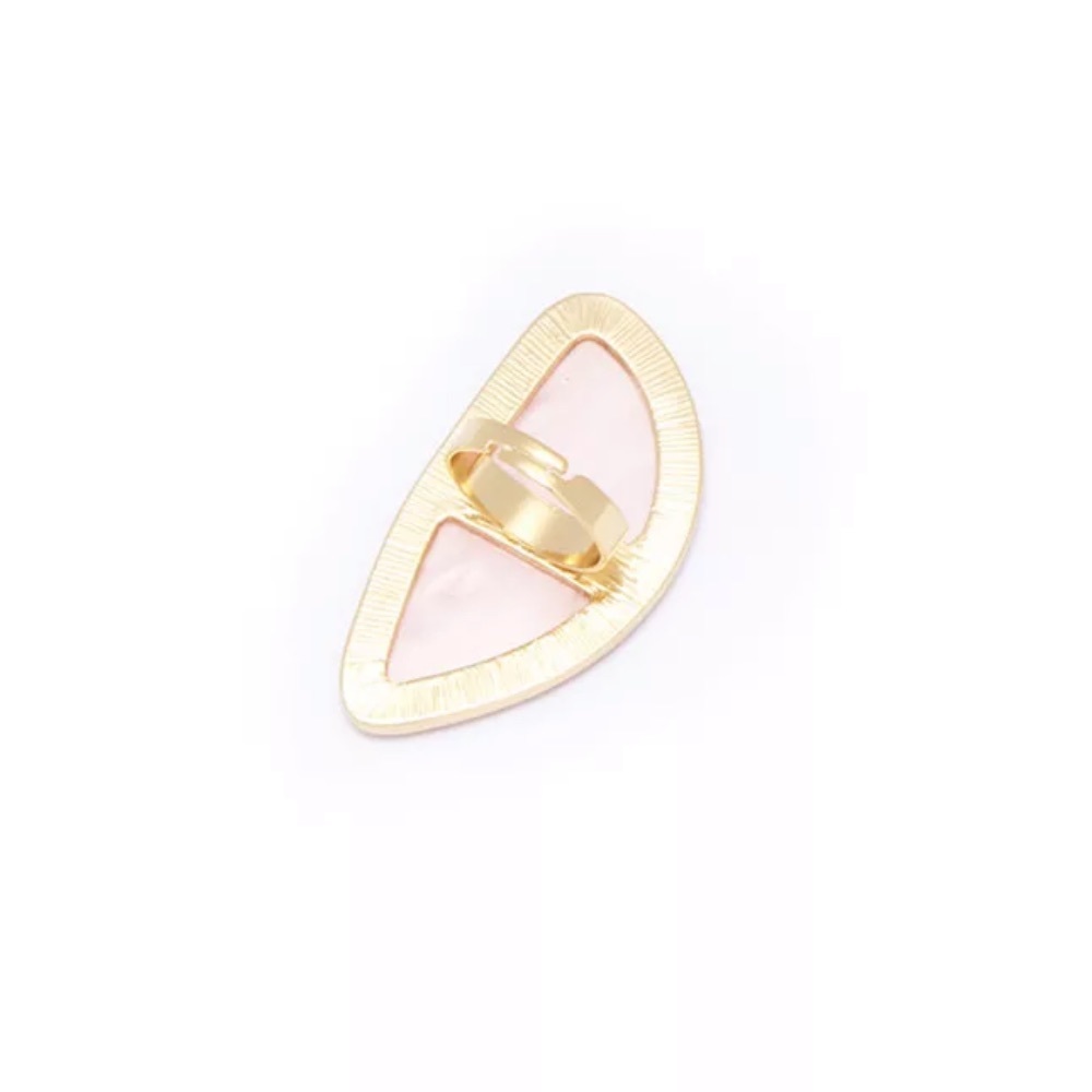 Geometric Oversized Faux Pearl Resin Ring - Picture 3 of 9